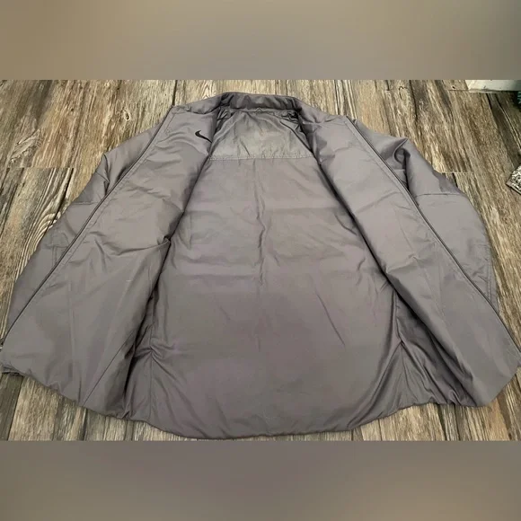 NWOT Nike Reversible Bomber Puff Golf Jacket Mens Medium - Picture 11 of 11